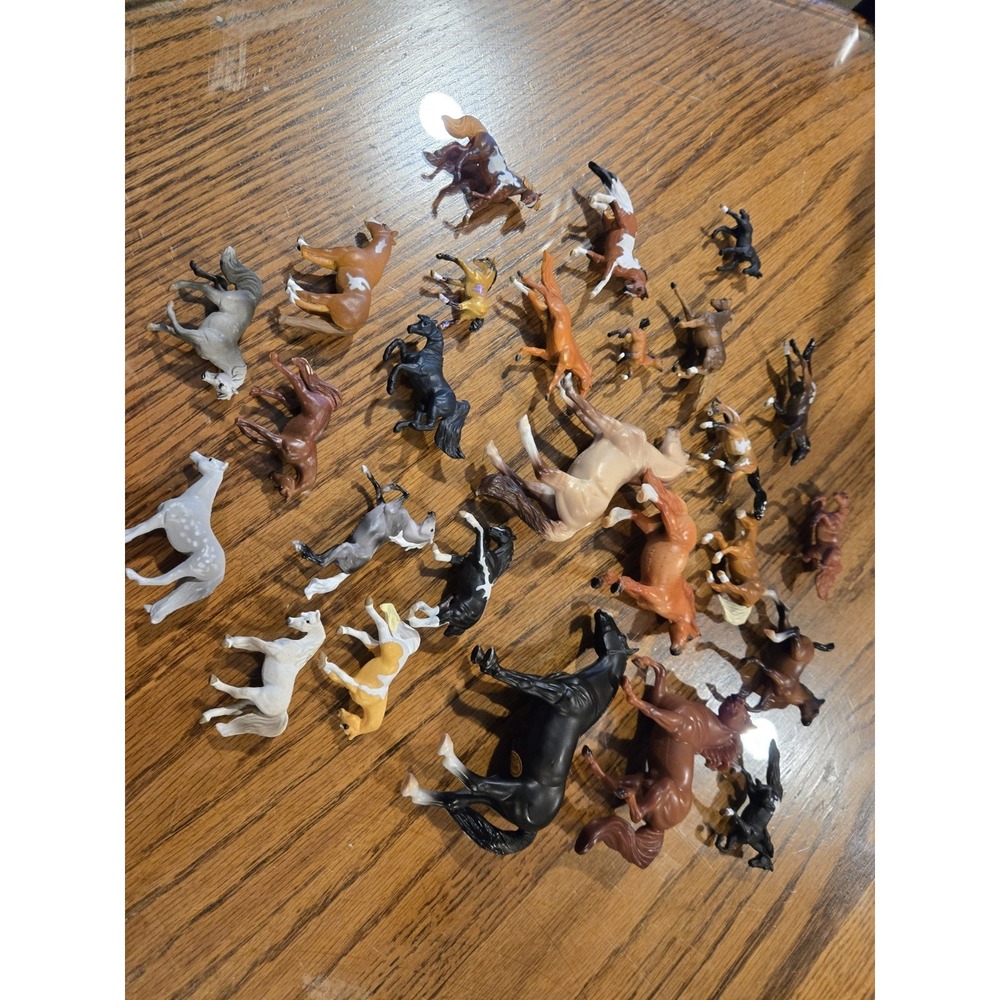 Breyer Model Horses Mixed Lot Of 31 - Picture 5 of 16